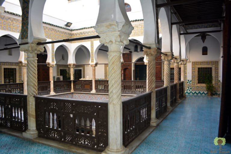 Turned timber balustrades to the upper gallery, tiled floor below.
